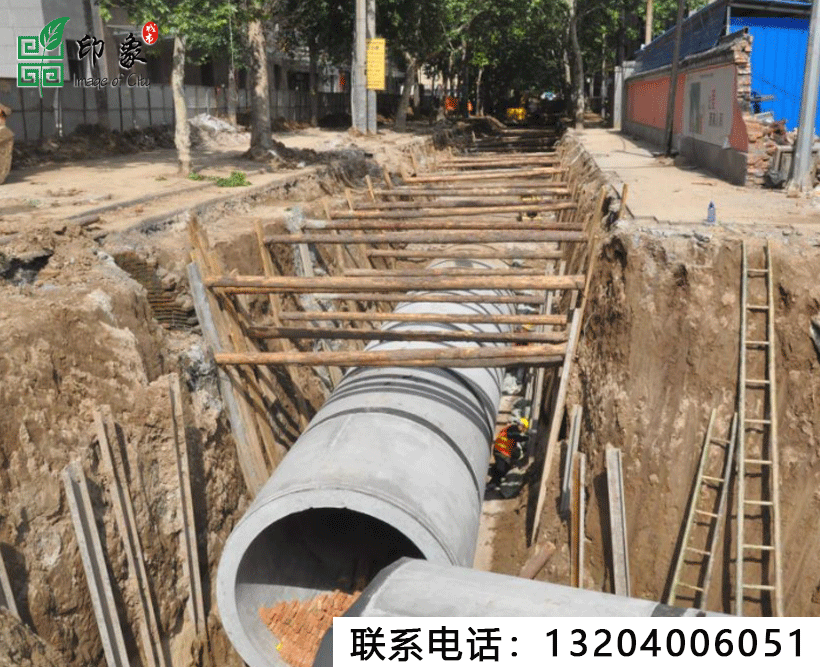 廣場人物玻璃鋼造型